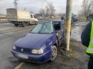 Смертельное ДТП: водитель на Volkswagen сбил на "зебре" мужчину, женщину и ребенка - ФОТО