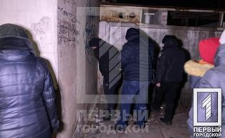 На Днепропетровщине задержали мужчину, который в лифте напал на девочку - ФОТО