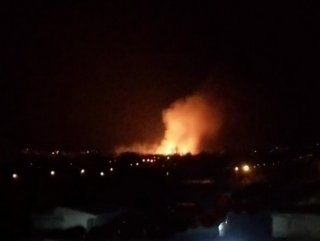 Под Днепром тушили масштабный пожар: видео - ФОТО
