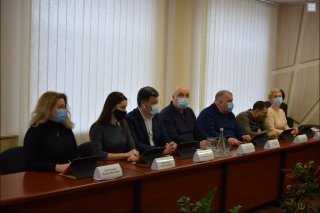 В Каменском состоялось заседание исполкома городского совета - ФОТО