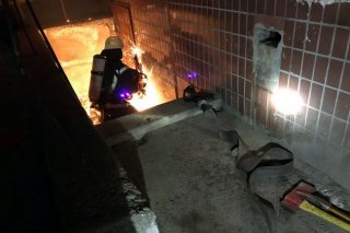 В Каменском загорелся подвал десятиэтажки - ФОТО