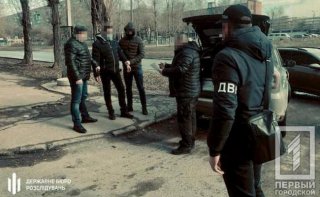 На Днепропетровщине полицейского задержали на взятке - ФОТО