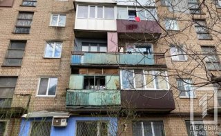 На Днепропетровщине в многоэтажке загорелся балкон - ФОТО