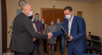 Мэру Каменского вручили именной Черный пояс по тхэквондо