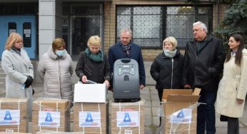 Кам’янські лікарні отримали 300 кисневих концентраторів