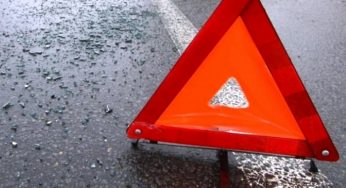 В Днепре Lexus подрезал курьера и скрылся (видео)