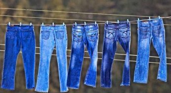 Фахівці розповіли про оптимальну частоту прання джинсів