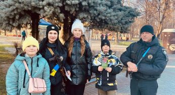 Поліцейські Кам’янського розповіли містянам, як протидіяти домашньому насильству