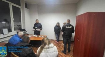 У Дніпрі затримали чоловіка, який допомагав військовозобов’язаним виїжджати за кордон