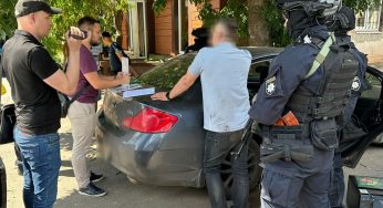 На Дніпропетровщині затримали злочинне угрупування, що займалося організацією секс-розваг