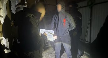 На Дніпропетровщині банда вкрала з будинку 5 мільйонів гривень (відео)