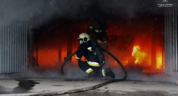 У Дніпрі горіла СТО