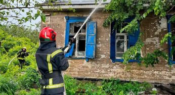 У Кам’янському горів житловий будинок