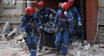 Атака на Дніпро: під завалами знайшли ще одне тіло