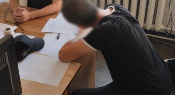 У Кам’янському районі онук викрав гроші з картки своєї бабусі
