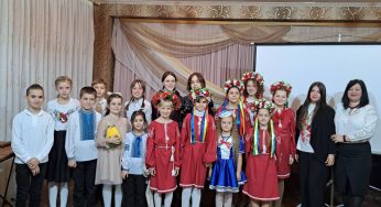 У мистецькій школі Кам’янського відзначили День української мови