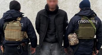 У Дніпрі в пасажирських вагонах орудував крадій