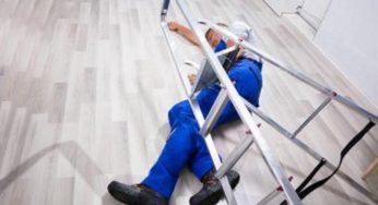 На Дніпропетровщині пенсіонер травмувався, впавши з драбини
