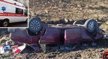 На Дніпропетровщині авто на швидкості з’їхало в кювет та перекинулося: є постраждалі