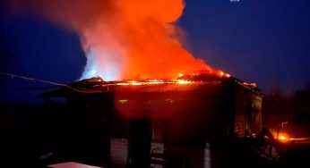 На Дніпропетровщині спалахнула господарча споруда