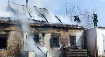 Під Кам’янським загорівся житловий будинок