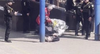 У Дніпрі біля підземного переходу на вокзалі помер чоловік