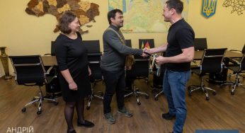У Кам’янському родина військового отримала нове житло (відео)
