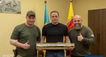 Кам’янське передало військовим важливе обладнання (відео)