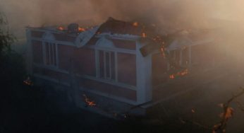 Ворог з артилерії обстріляв Дніпропетровщину: зайнявся будинок