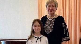 Юна гітаристка з Кам’янського здобула пермогу на Всеукраїнському конкурсі “Мамина вишня”