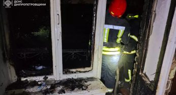 На Дніпропетровщині горіли два будинки: врятовано 11 людей