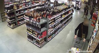 У Дніпрі батько із сином кілька разів обікрали магазин