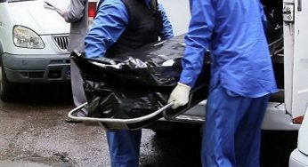 У Дніпрі в мобільному укритті виявили тіло чоловіка (фото 18+)