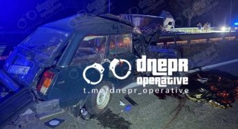 Смертельна ДТП на Дніпропетровщині: зіштовхнулися фура та ВАЗ
