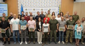 63 ветерани та родини полеглих захисників з Дніпропетровщини отримали сертифікати на купівлю житла